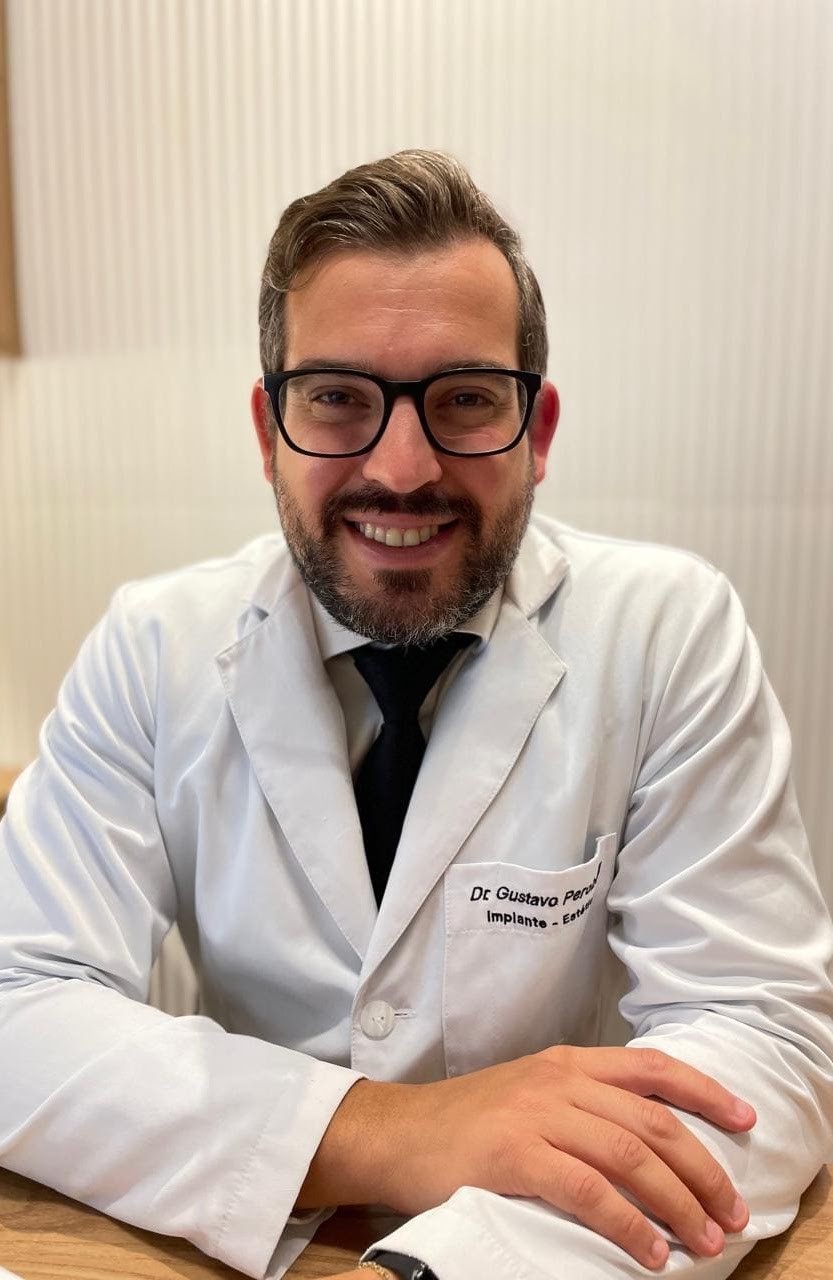 Dr. Gustavo Perobelli